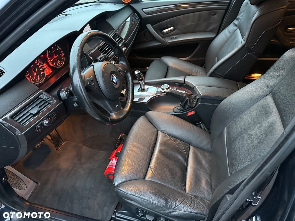 BMW Seria 5 - 16