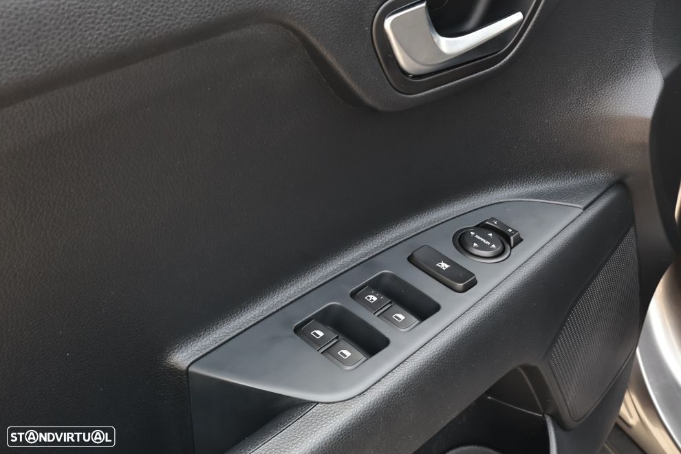 Kia Stonic 1.2 MPi Vibe - 17