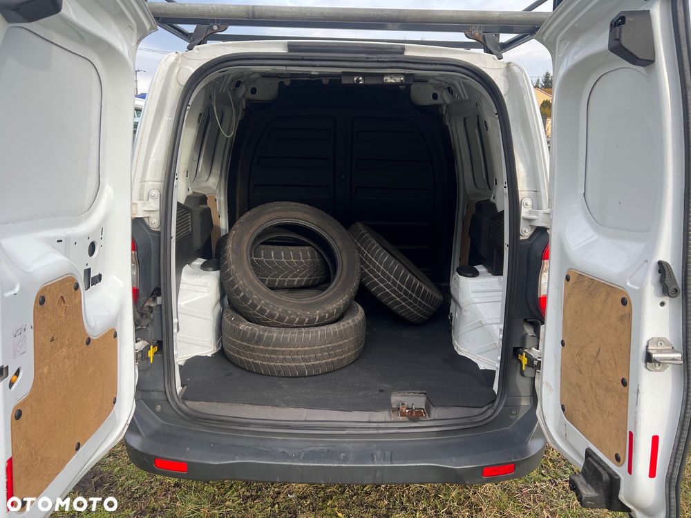 Ford Transit Courier - 9