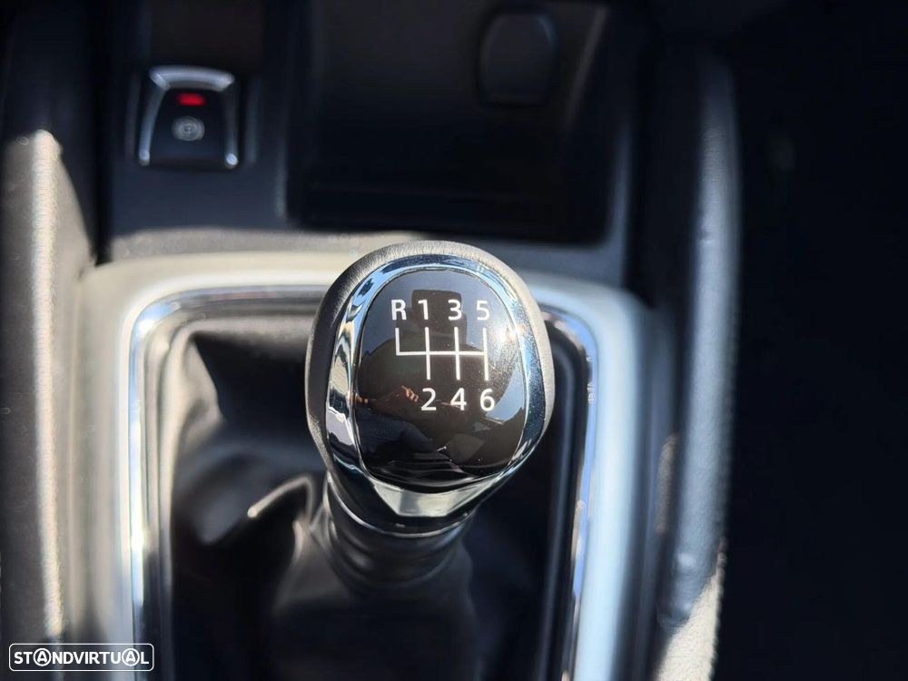 Nissan Qashqai 1.5 dCi 360 - 23