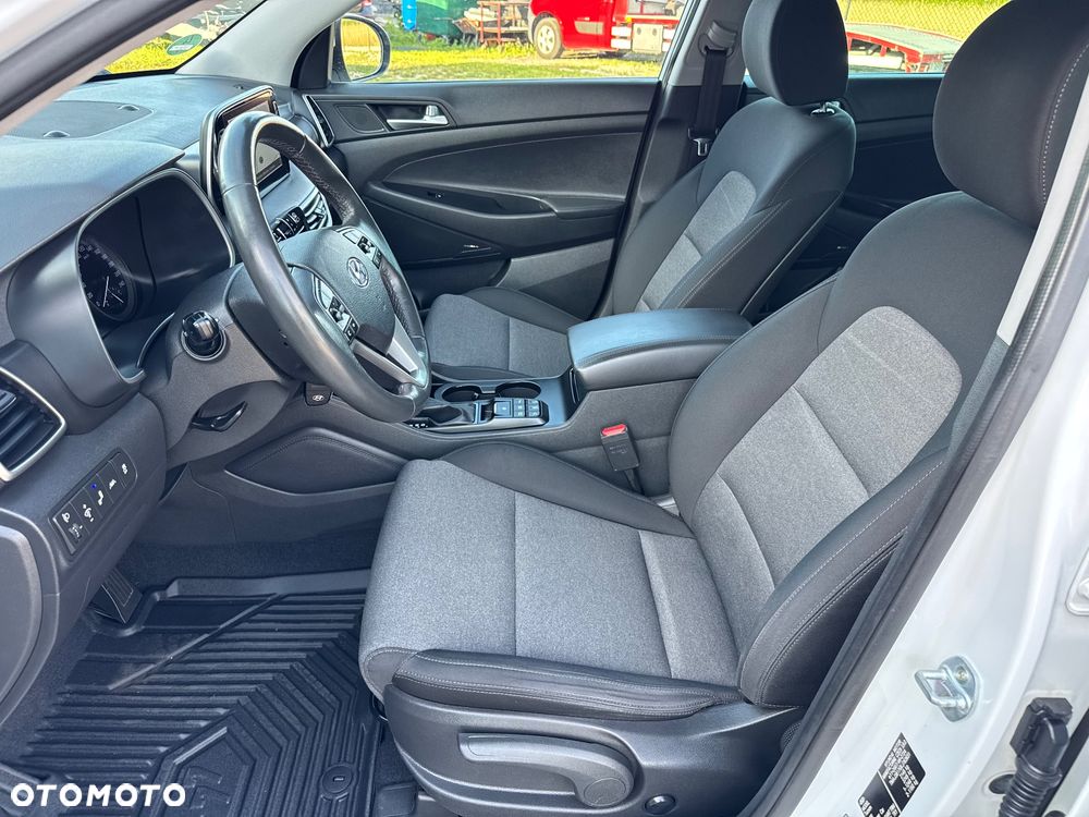 Hyundai Tucson blue 1.6 CRDi 2WD DCT Premium - 26