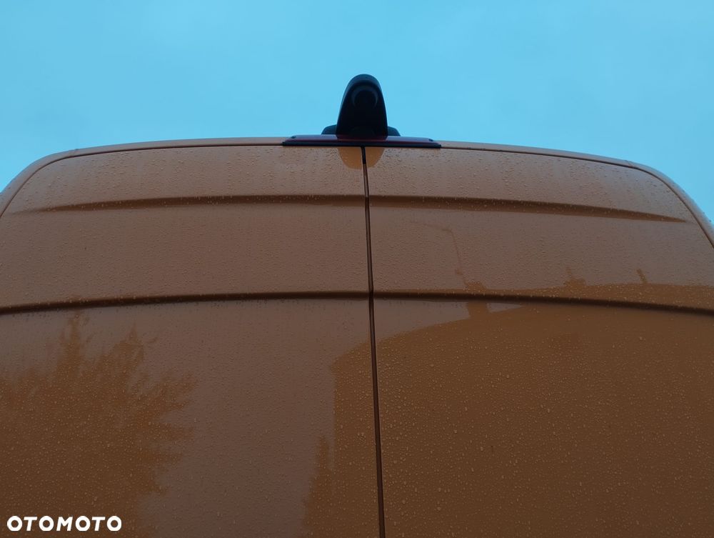 Mercedes-Benz Sprinter - 5