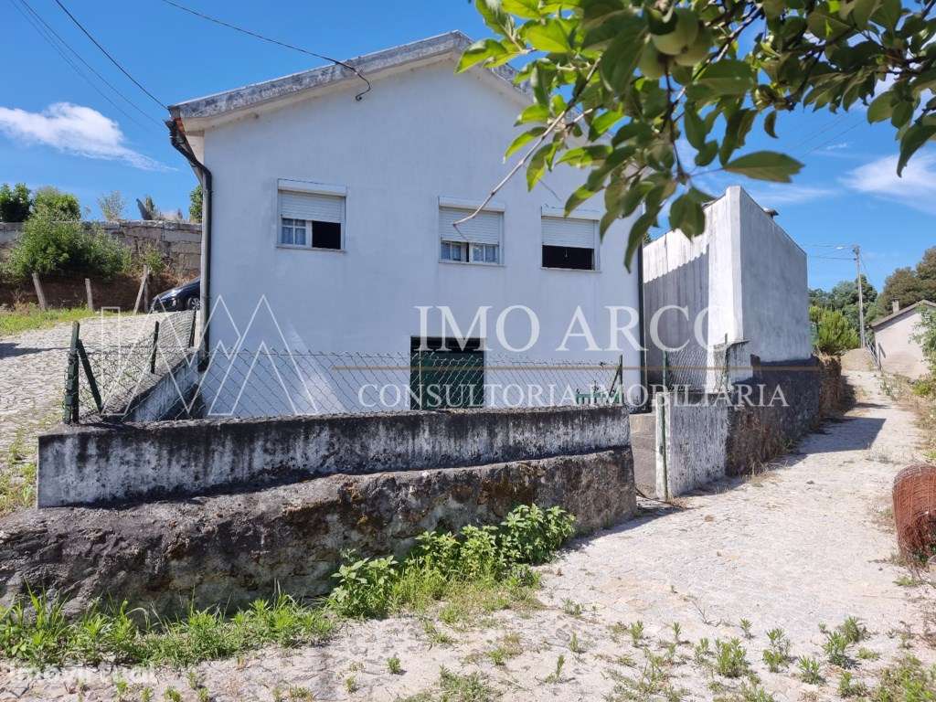 Moradia T2 em Arco de Baúlhe - Grande imagem: 2/5