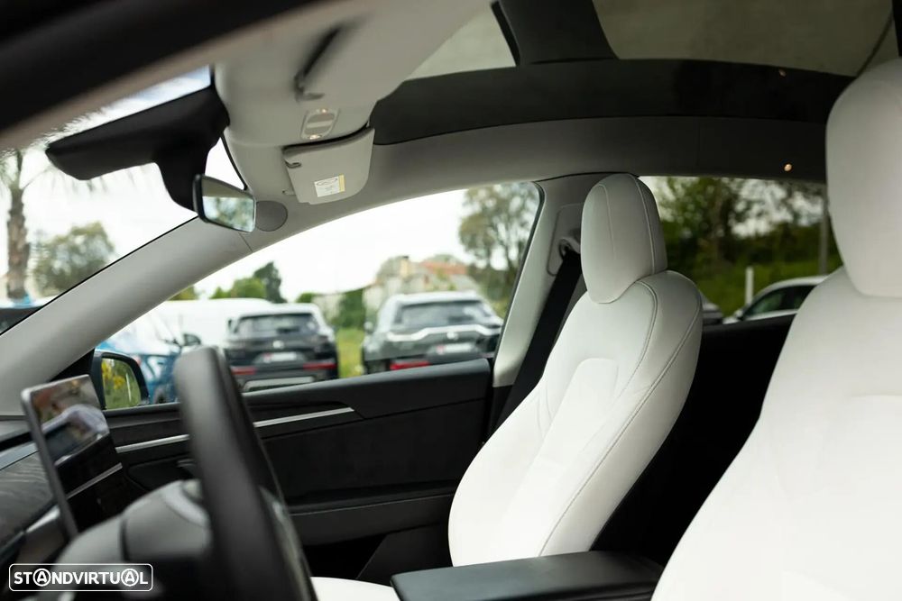 Tesla Model Y Long Range Tração Integral - 14