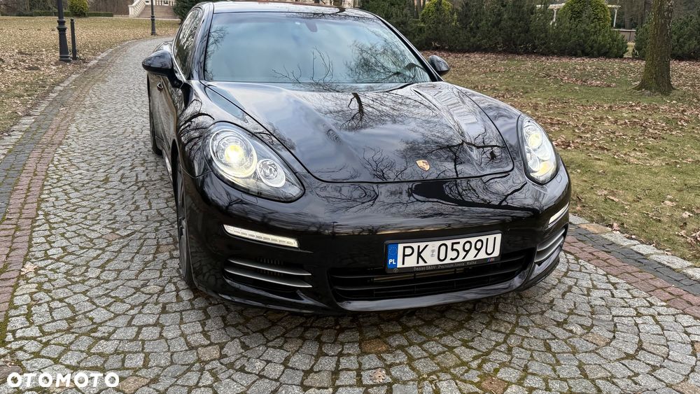 Porsche Panamera 4S - 11