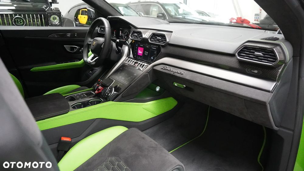 Lamborghini Urus - 8