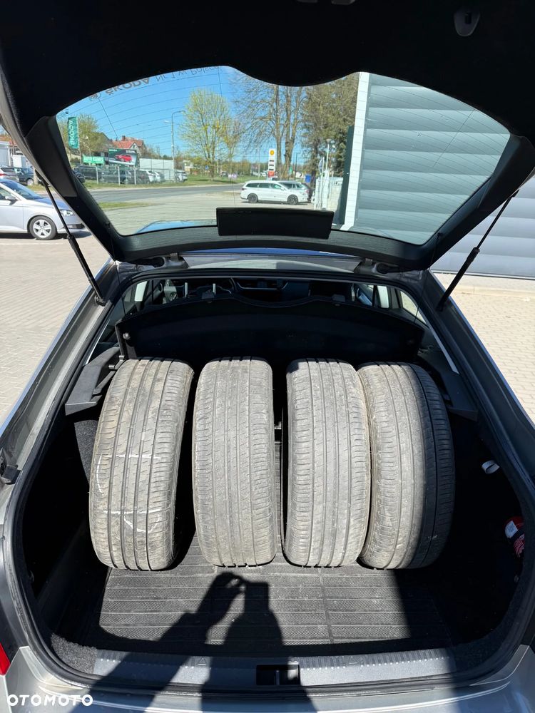 Skoda Octavia 2.0 TDI SCR Ambition DSG - 6