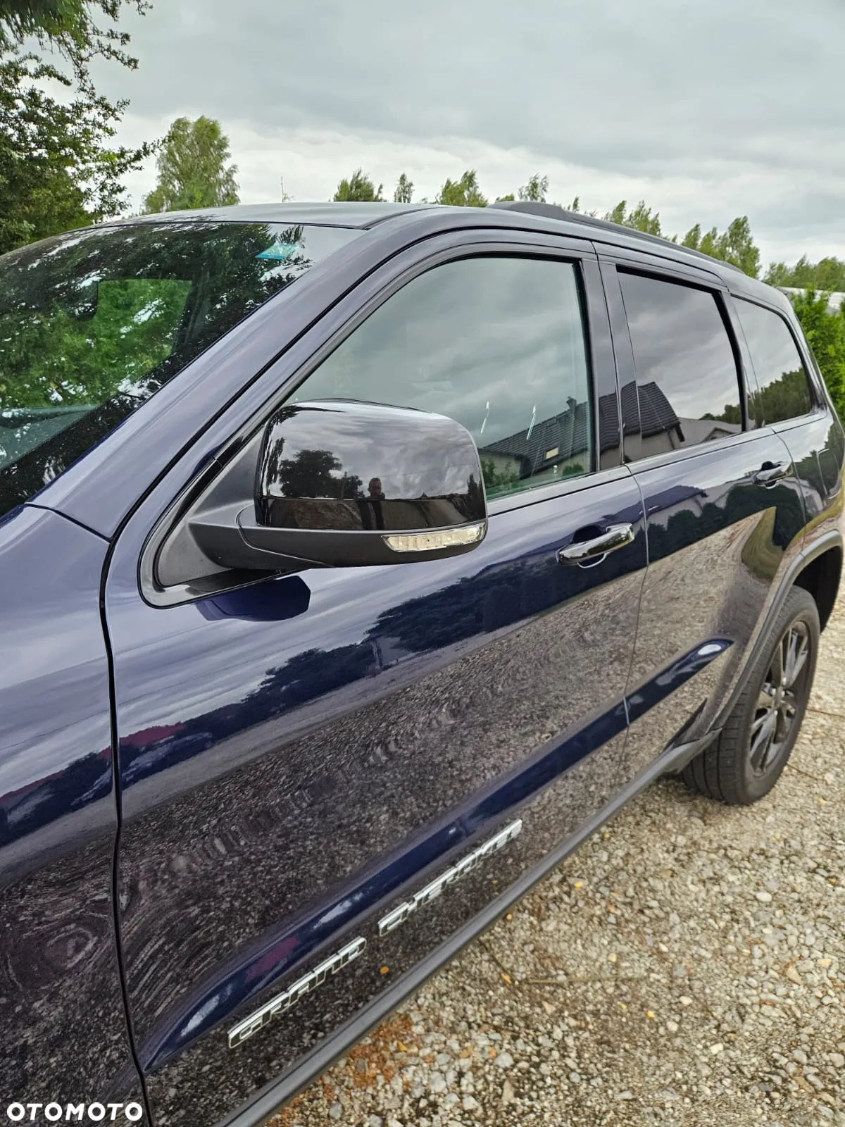 Jeep Grand Cherokee - 16