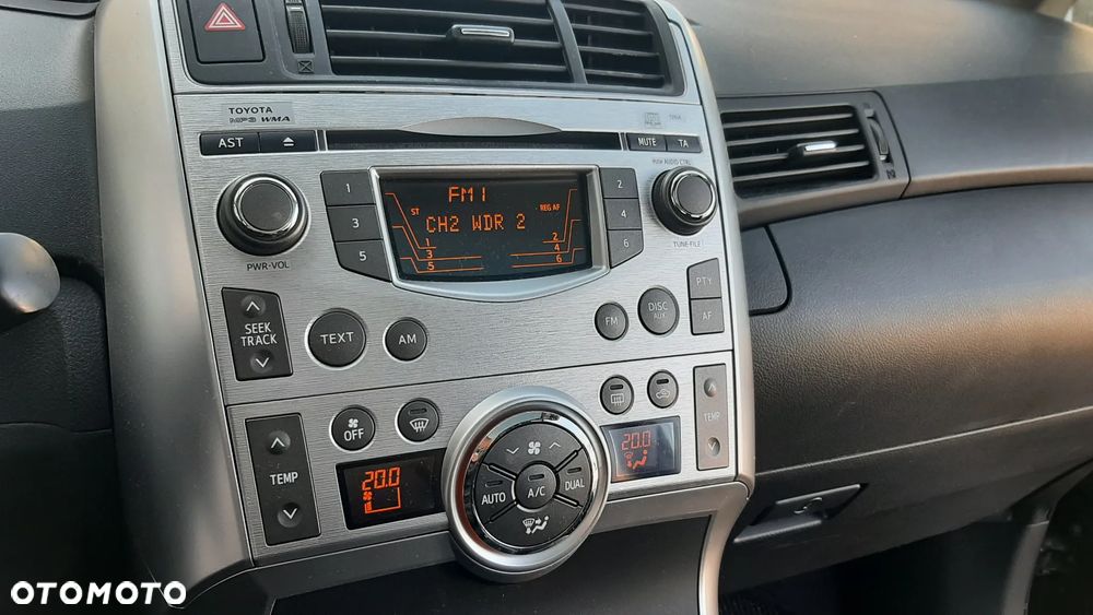 Toyota Verso 1.8 Life - 15