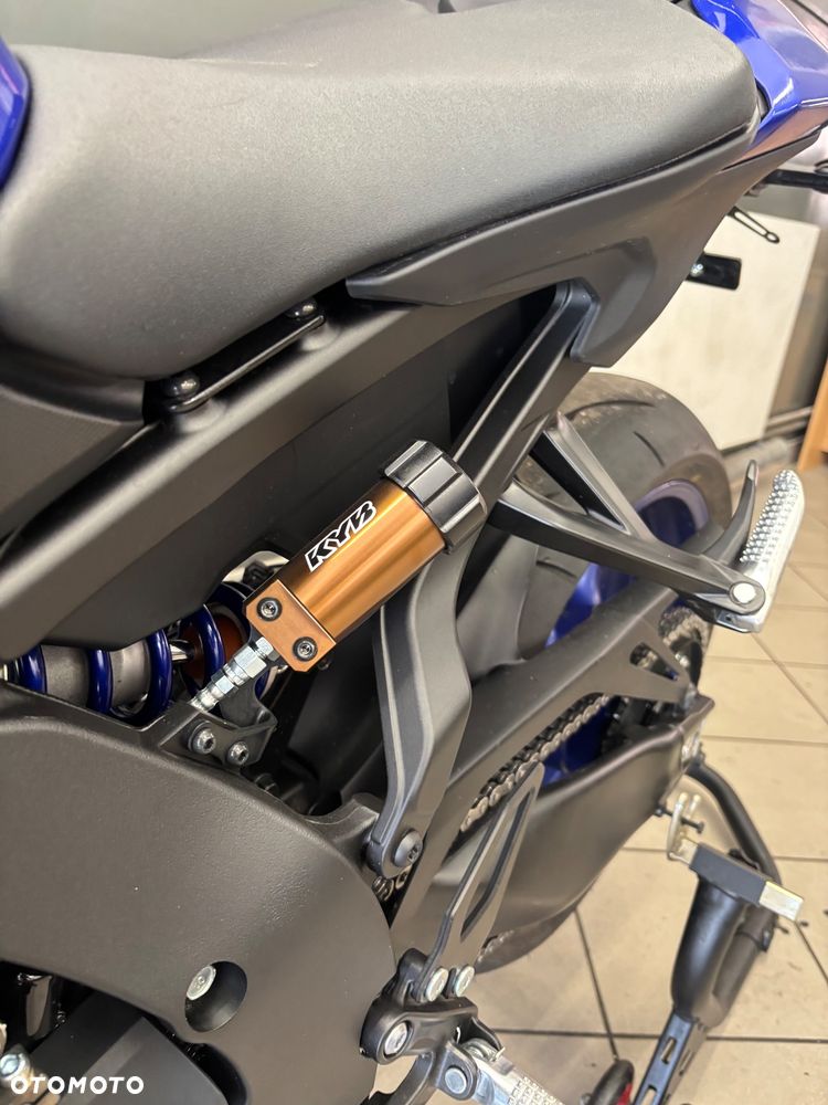 Yamaha R9 - 21