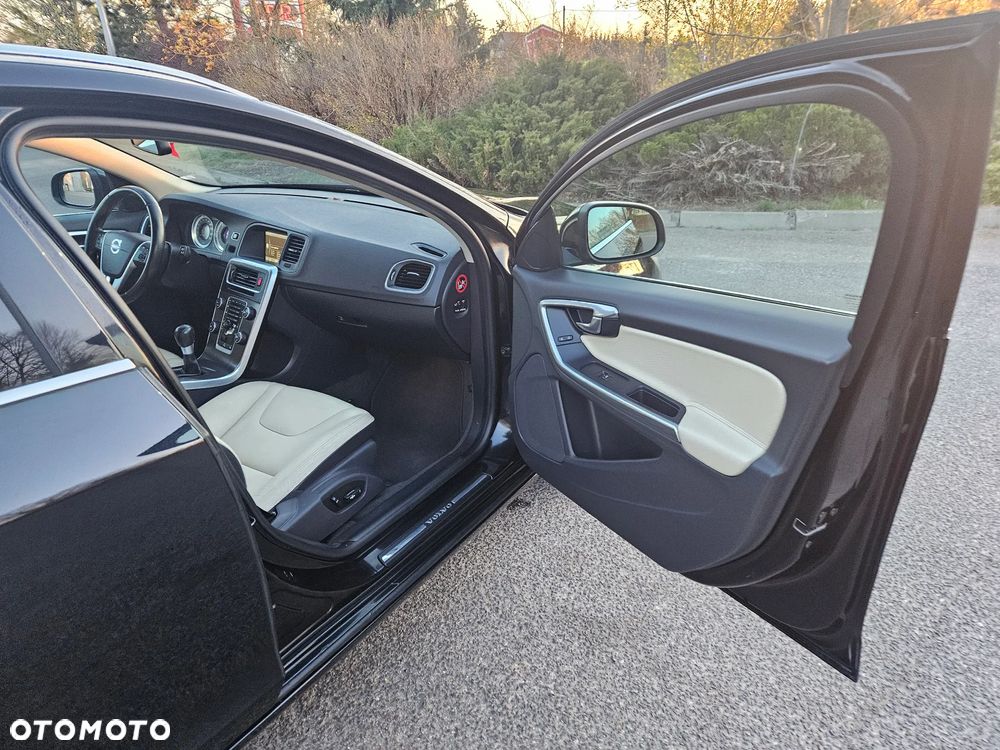 Volvo V60 DRIVe Summum - 30