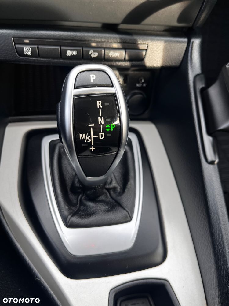 BMW X1 xDrive18d Sport Line - 23