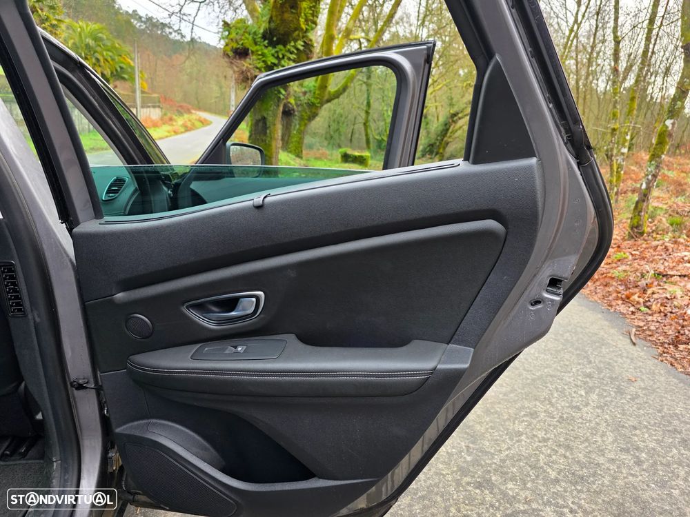 Renault Scénic Energy dCi 130 Start & Stop Euro 6 Bose Edition - 24