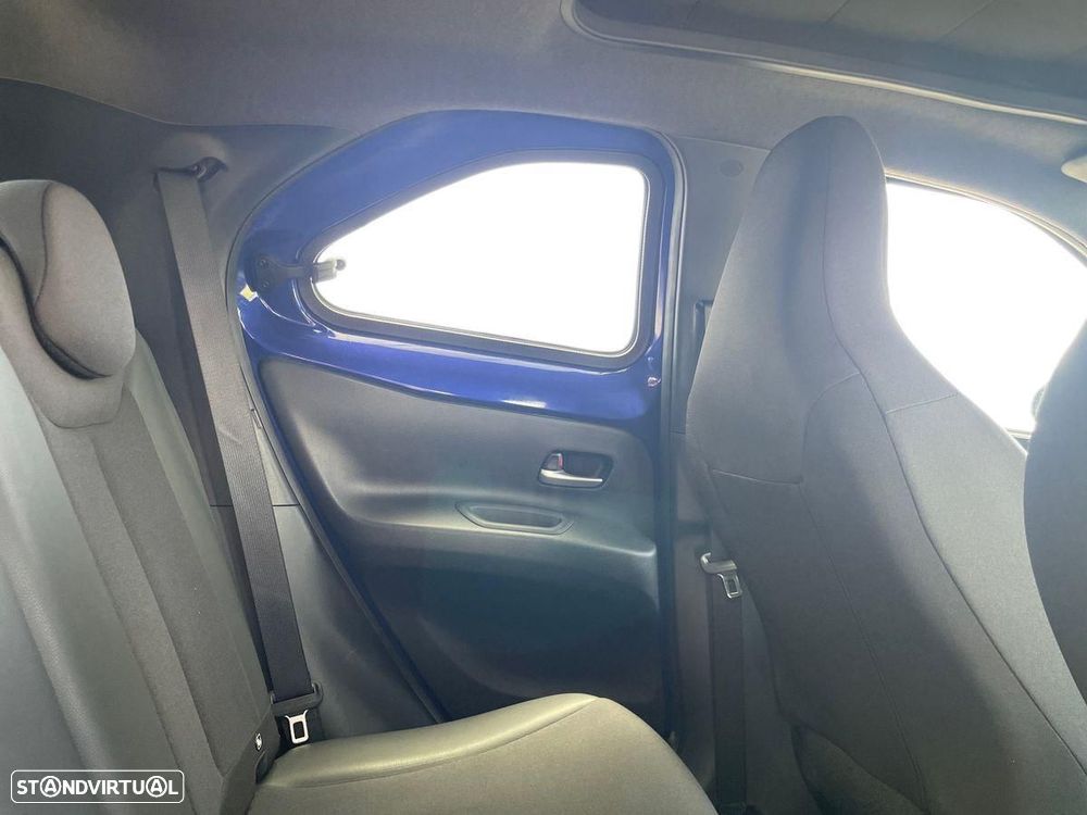 Toyota Aygo X 1.0 Envy - 8