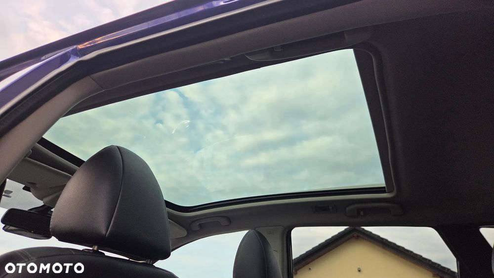 Nissan Qashqai 1.6 DCi Xtronic N-Connecta - 8