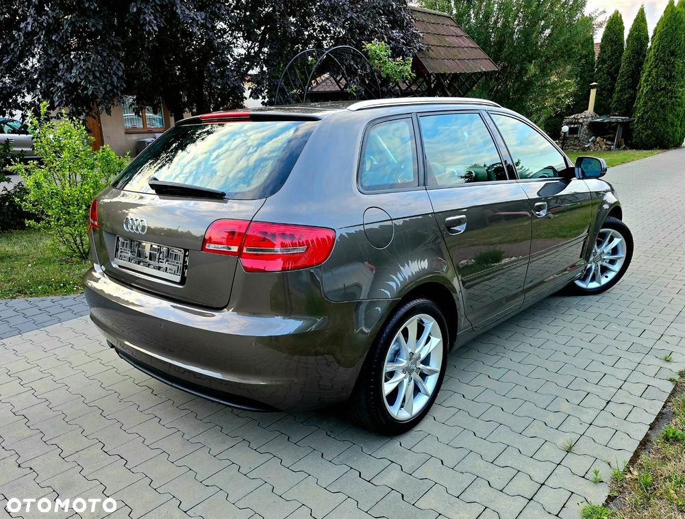 Audi A3 Sportback 2.0 TDI Ambiente - 4