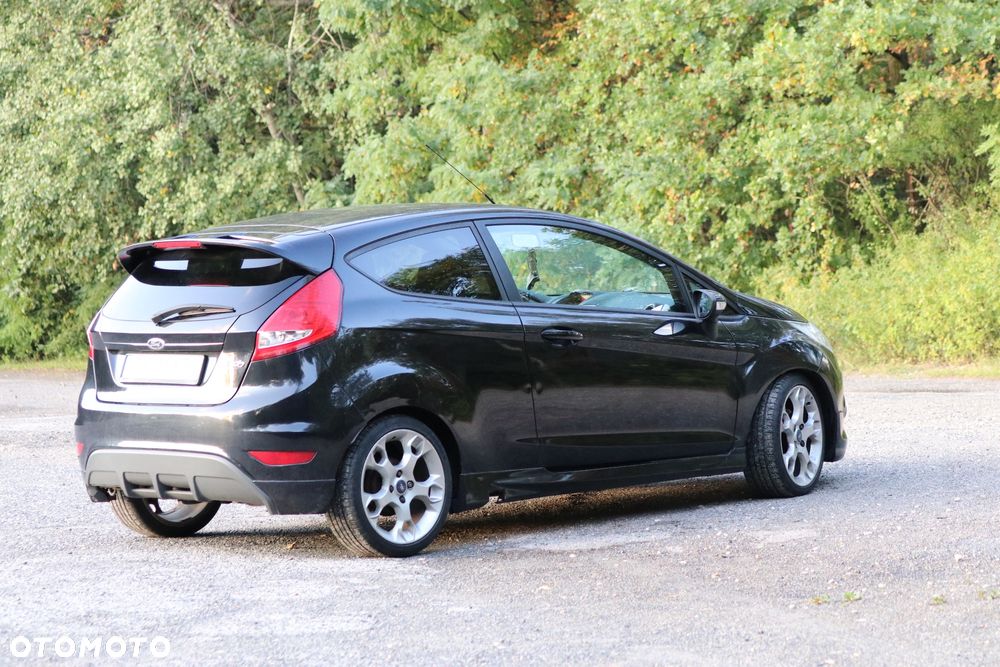 Ford Fiesta - 6