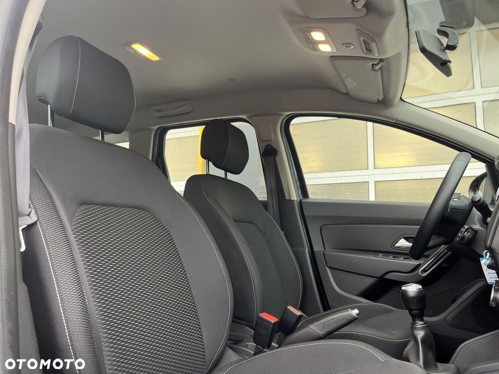 Dacia Duster 1.6 SCe Essential - 21