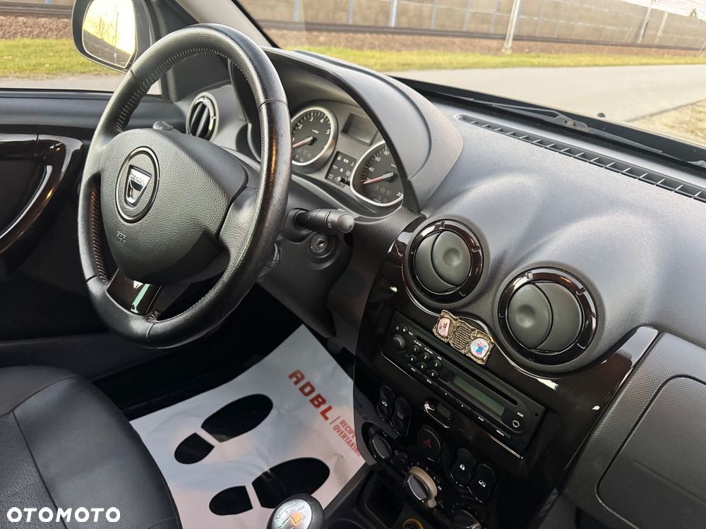 Dacia Duster 1.6 Laureate - 29