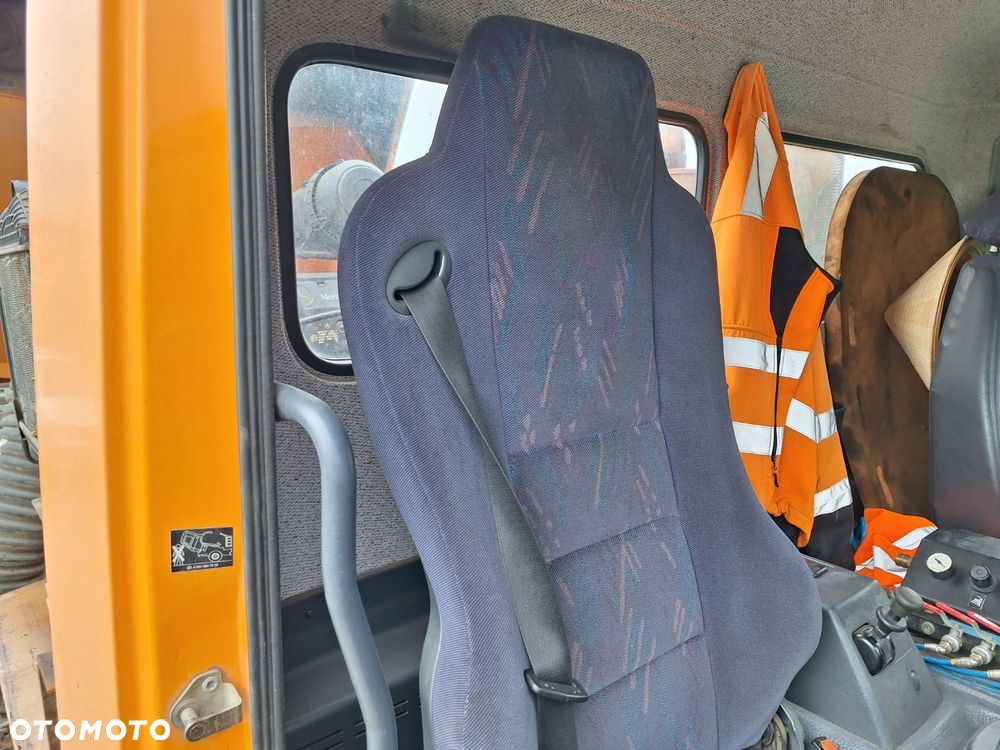 MIKANN Atego 1523 - 23
