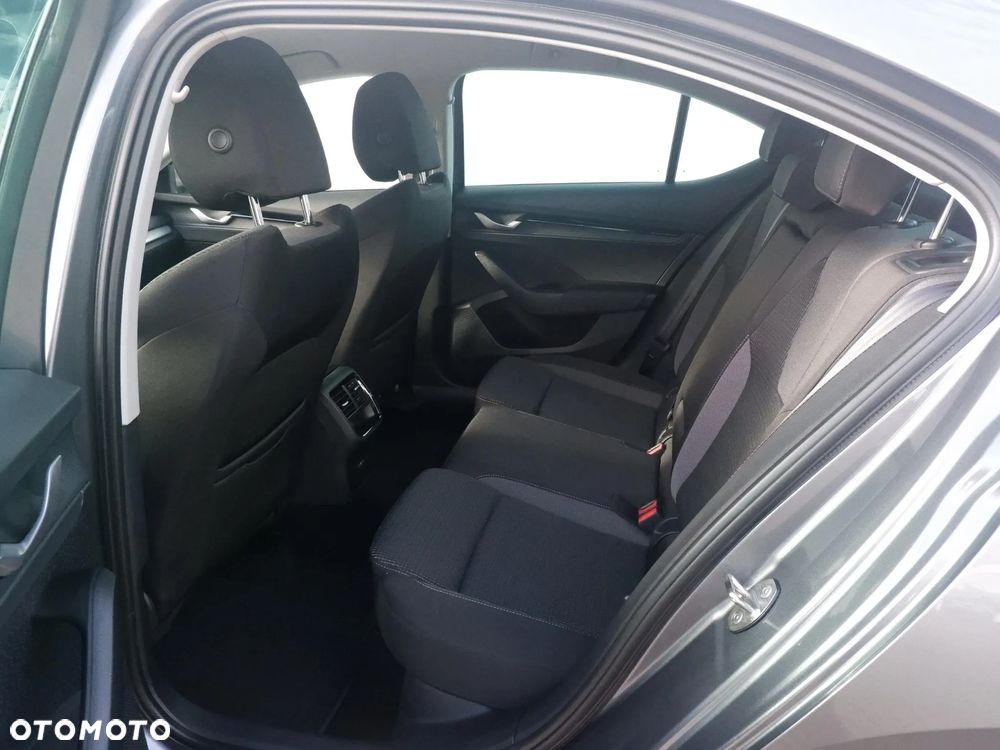 Skoda Octavia 1.5 TSI mHEV Selection DSG - 15