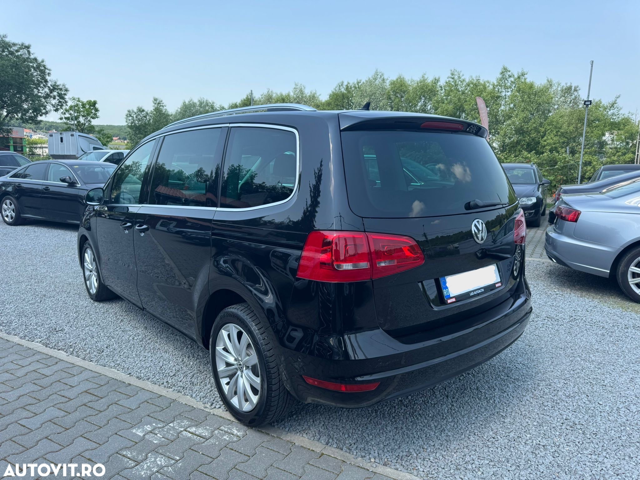 Volkswagen Sharan 2.0 TDI BlueMotion Technology Highline - 3