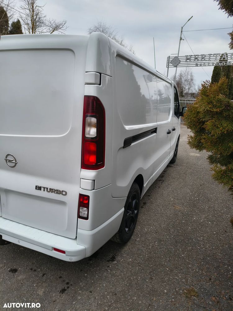 Opel Vivaro - 2