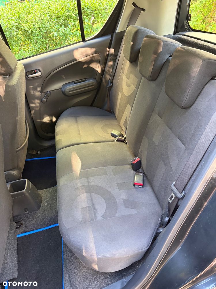 Opel Agila - 12