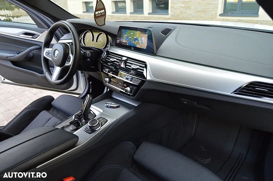 BMW 5 Series 2019 — imagine 10