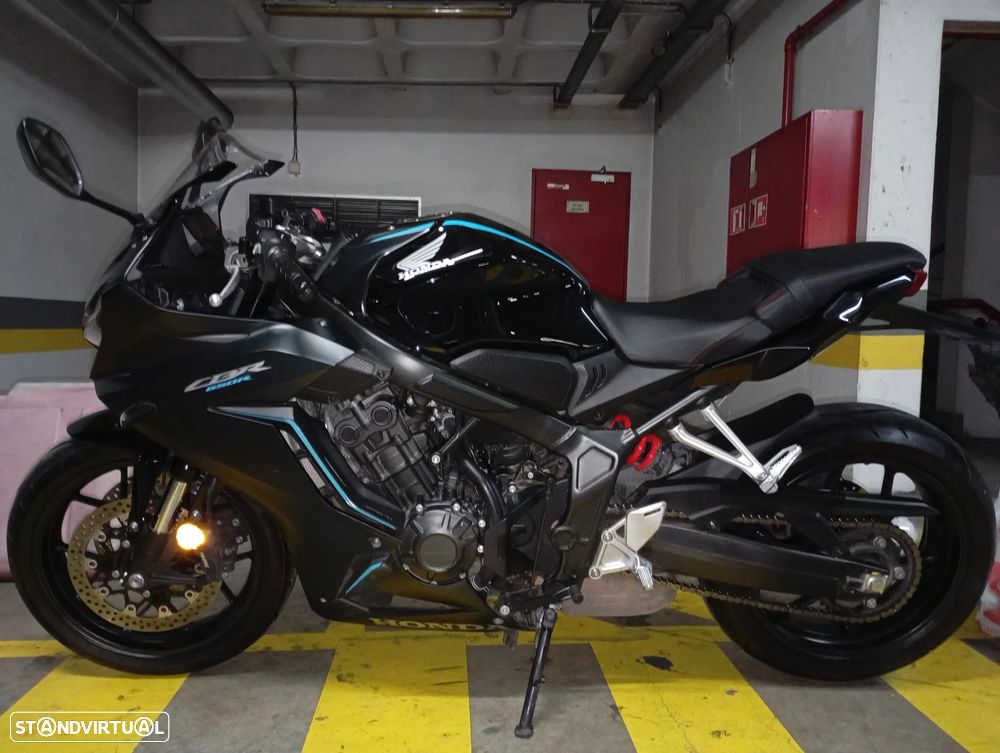 Honda CBR Black - 12