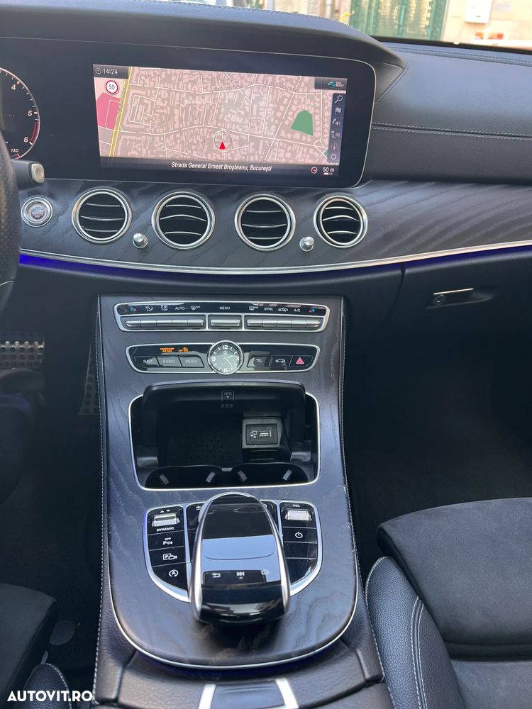 Mercedes-Benz E 220 d 4MATIC 9G-TRONIC AMG Line - 3