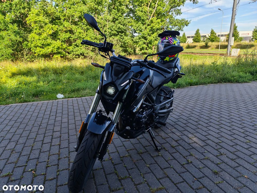 VOGE R125 - 1