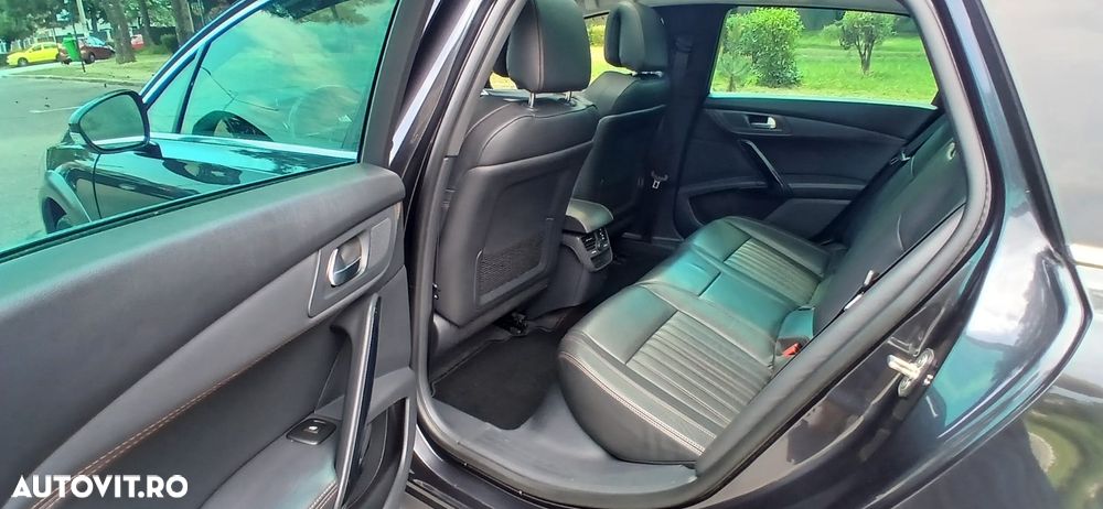 Peugeot 508 RXH Hybrid4 - 10