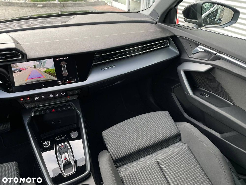 Audi A3 Sportback - 16