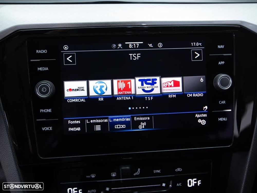 VW Passat Variant 2.0 TDI Business DSG - 23