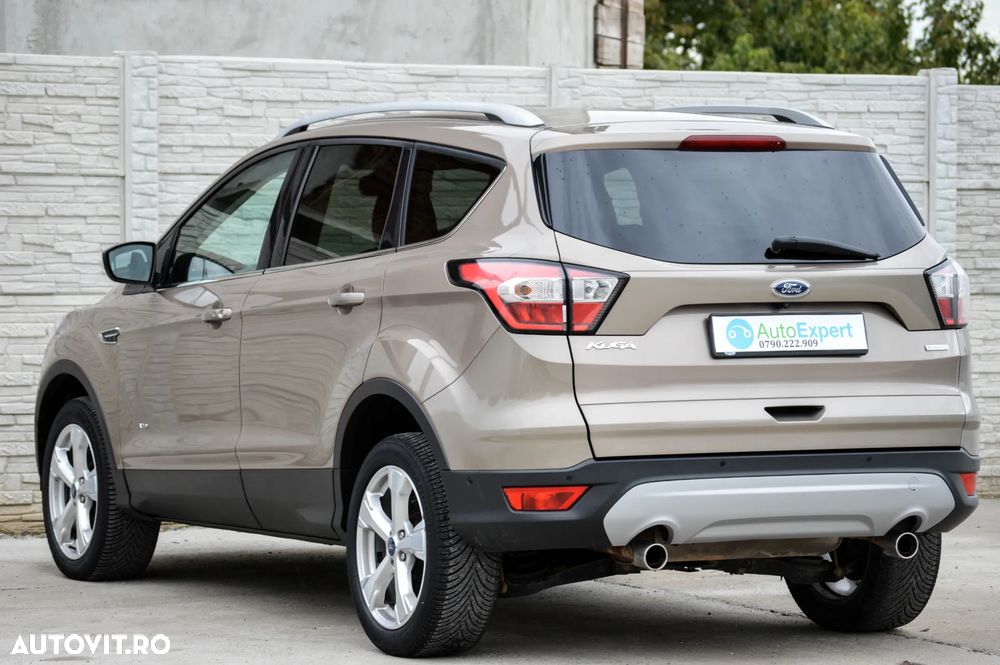 Ford Kuga 1.5 EcoBoost 4x4 Aut. Trend - 4