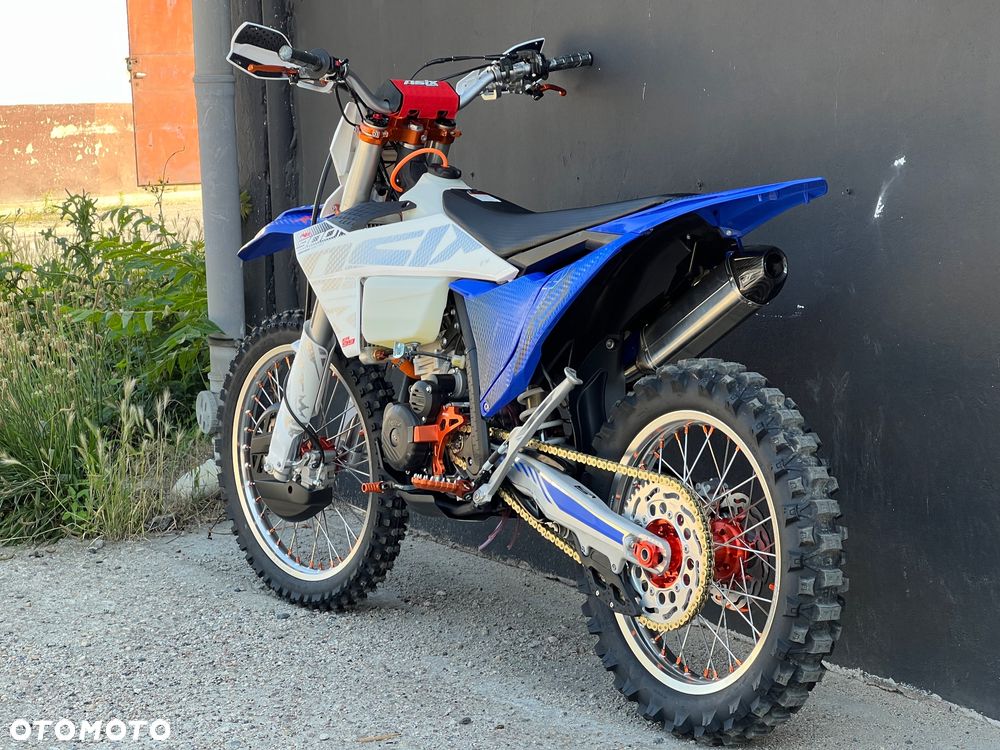 ASIX XR - 8