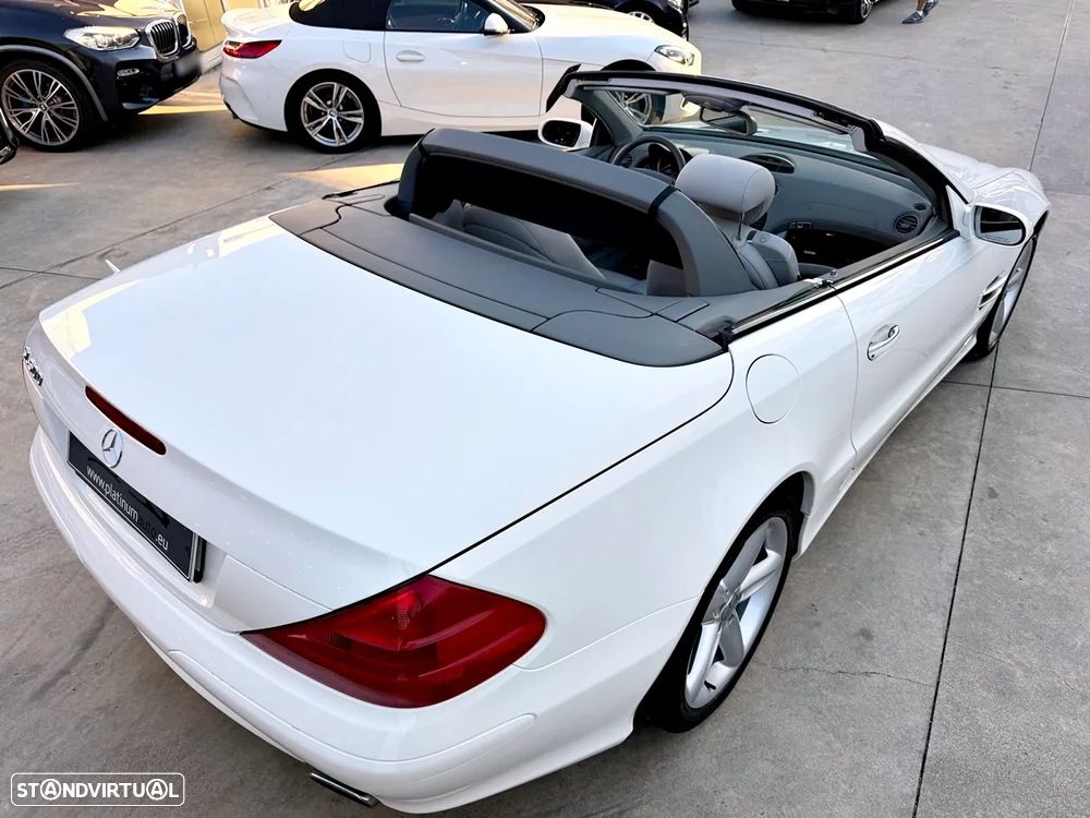 Mercedes-Benz SL 500 Standard - 39