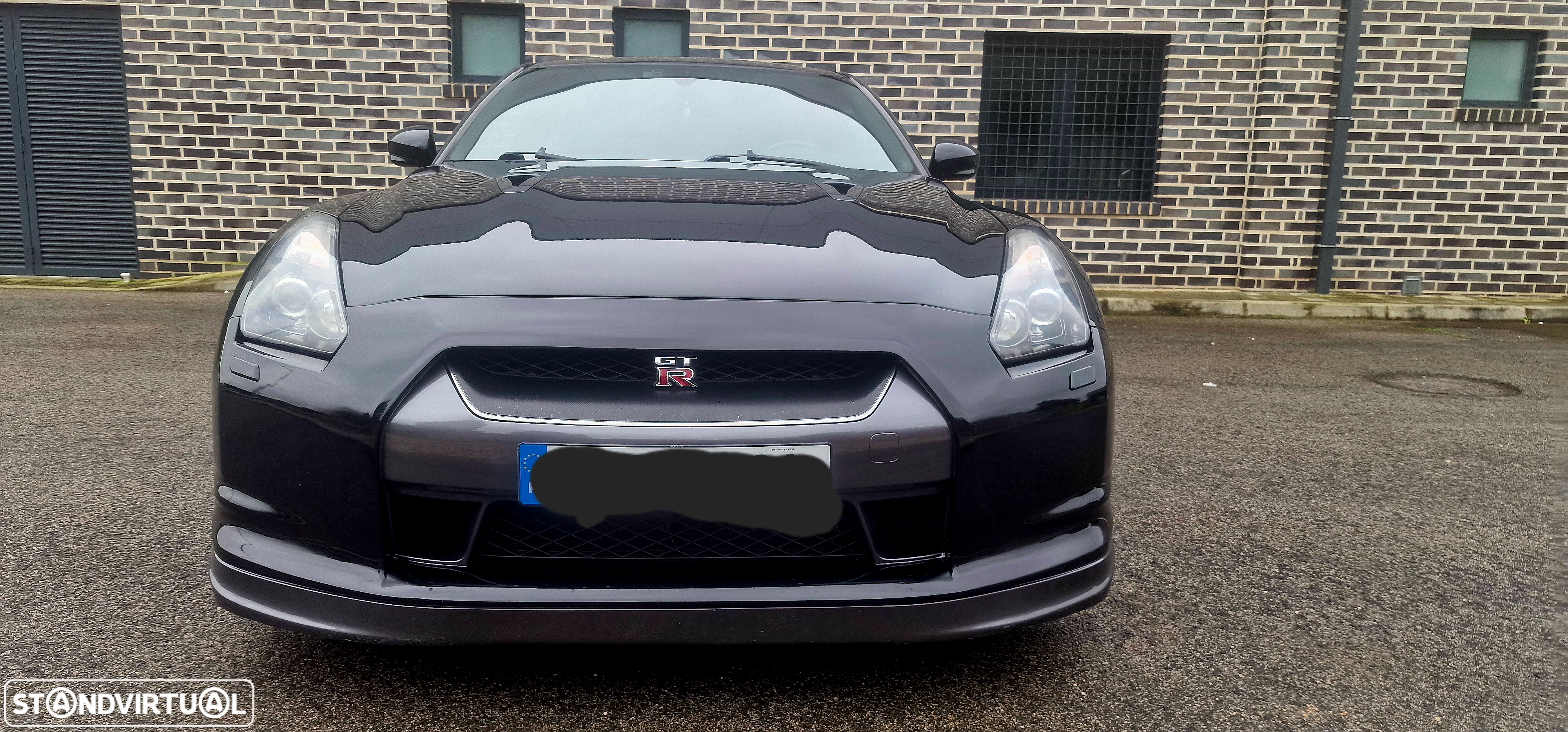 Nissan GT-R 3.8 V6 Black Edition - 2