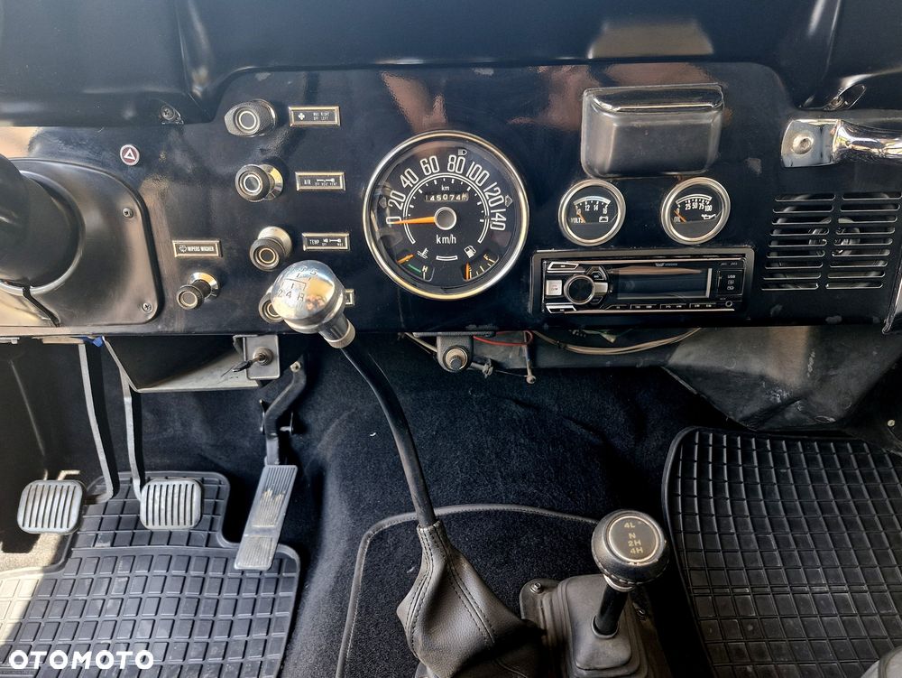 Jeep CJ - 17