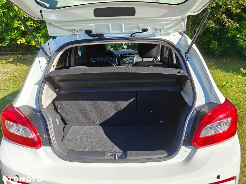 Mitsubishi Space Star 1.2 AS&G Invite - 13