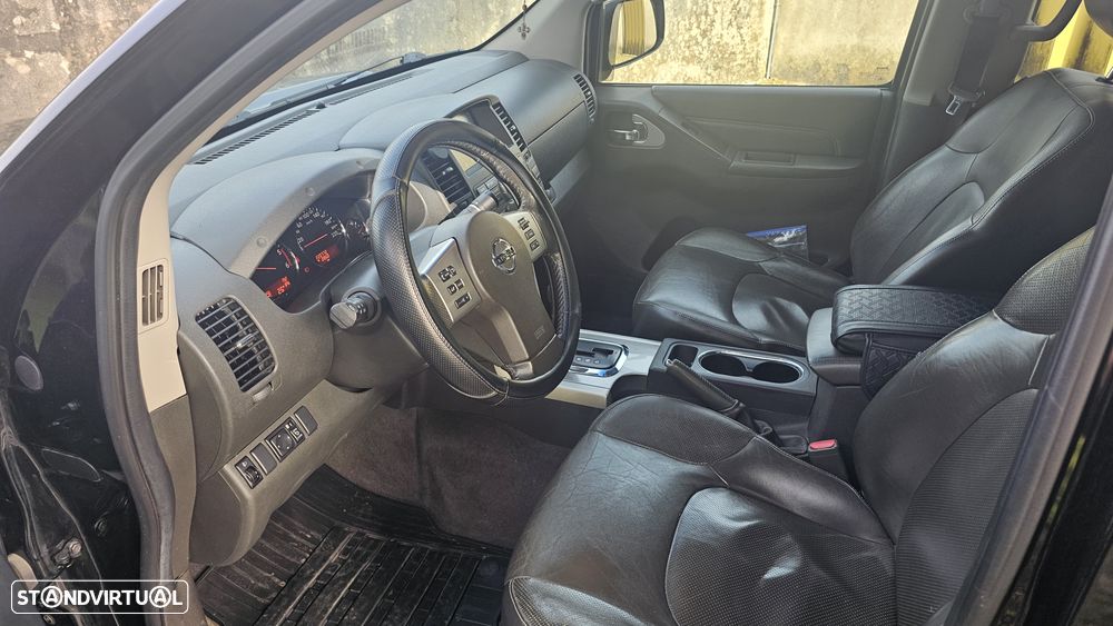 Nissan Navara 3.0 dCi V6 CD LE AT 4WD - 8