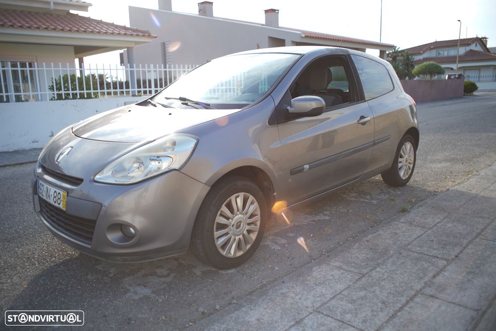 Renault Clio 1.2 16V Fairway - 1