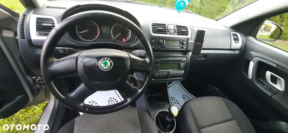Skoda Roomster 1.6 16V Scout PLUS EDITION - 30