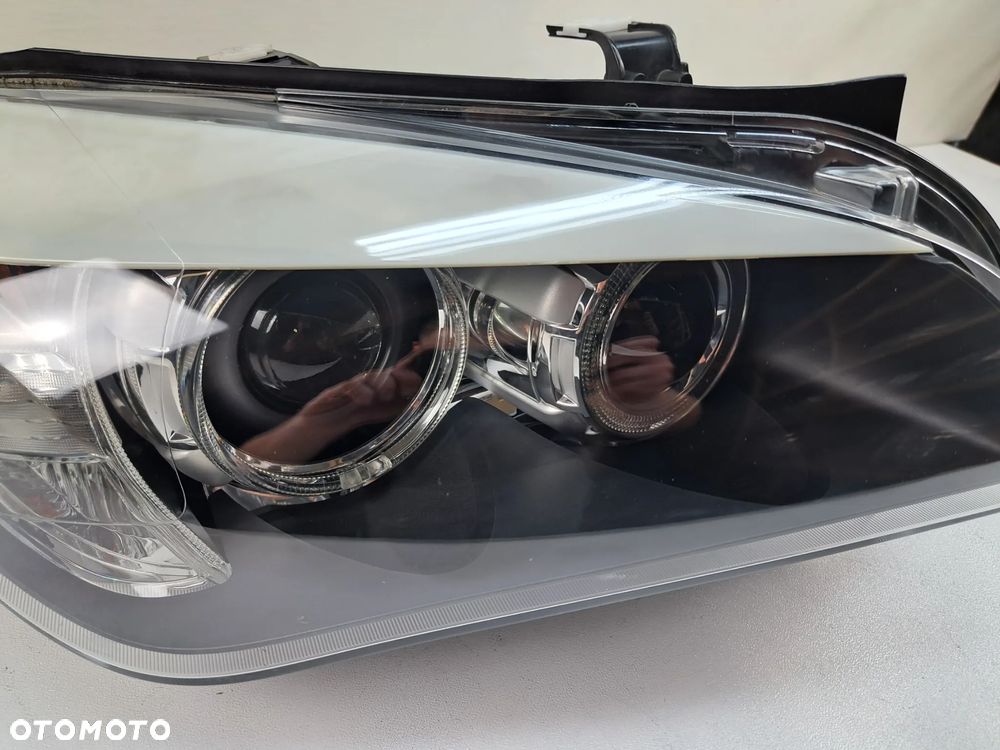 LAMPA PRAWY PRZÓD BMW X1 E84 XENON - 2