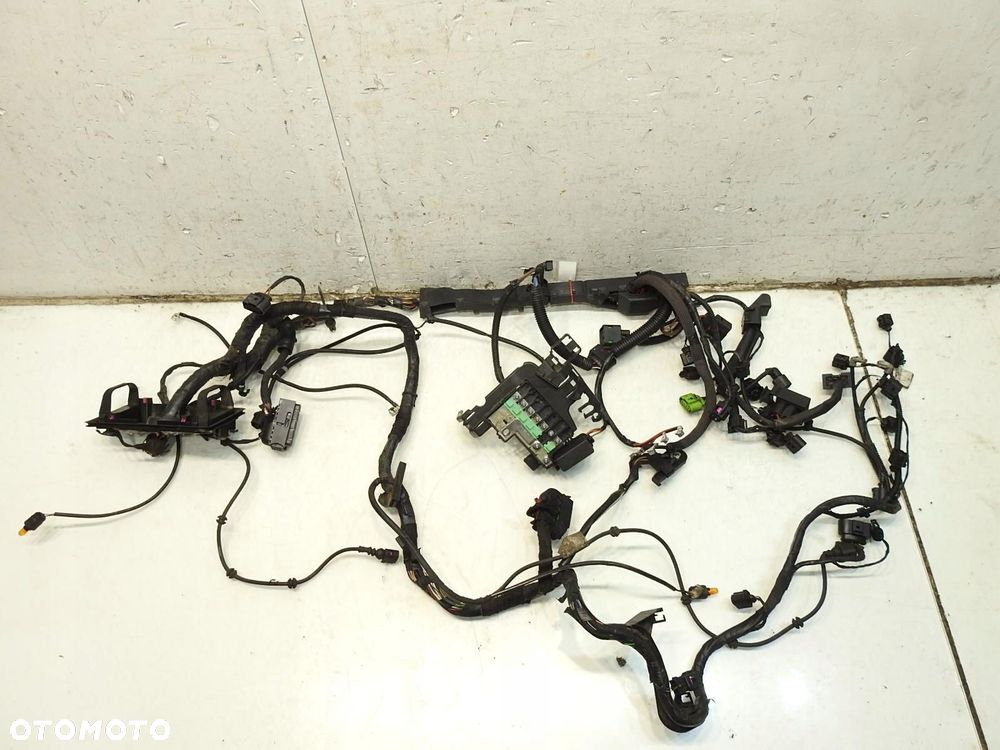 WIĄZKA INSTALACJA KOMORY SILNIKA SKODA FABIA II 1.2 TSI - 9