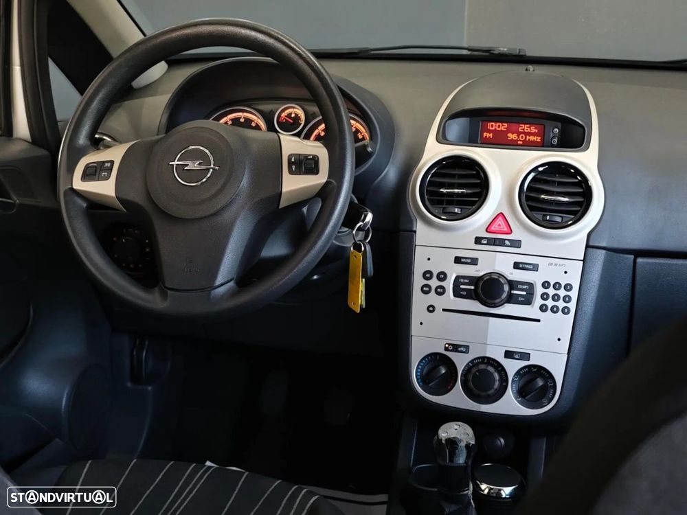 Opel Corsa 1.2 Enjoy - 37