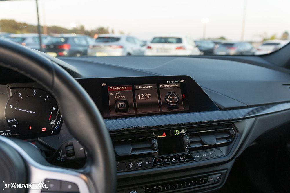 BMW 116 d Pack Desportivo M - 14