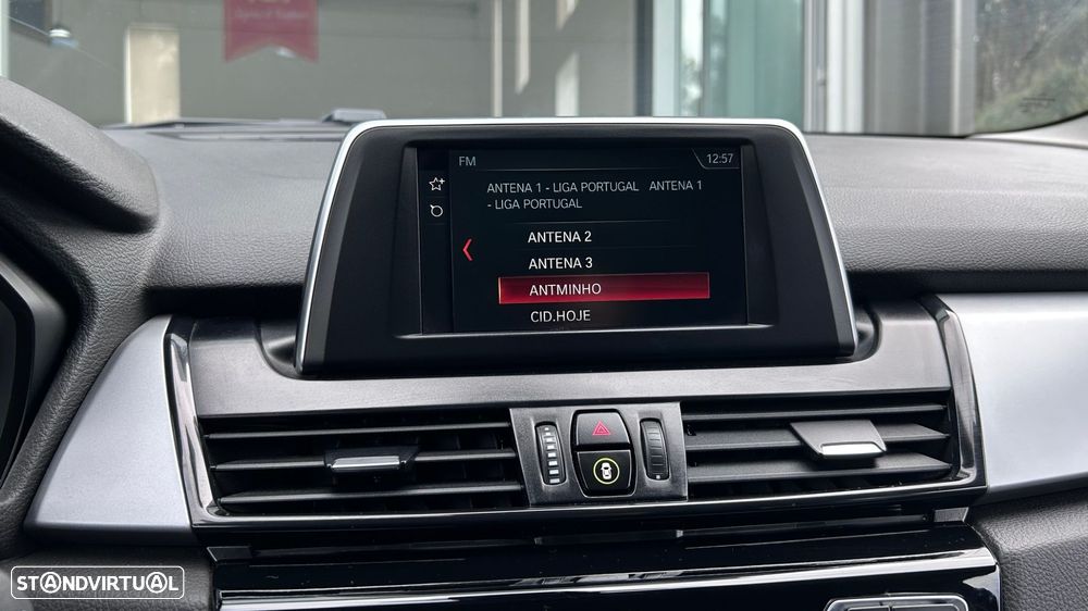 BMW 216 Active Tourer d Line Sport Auto - 29