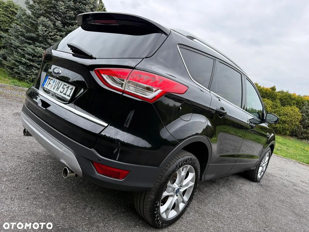 Ford Kuga 2.0 TDCi 2x4 Titanium - 4